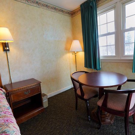 Pilgrim Inn Lee Dış mekan fotoğraf